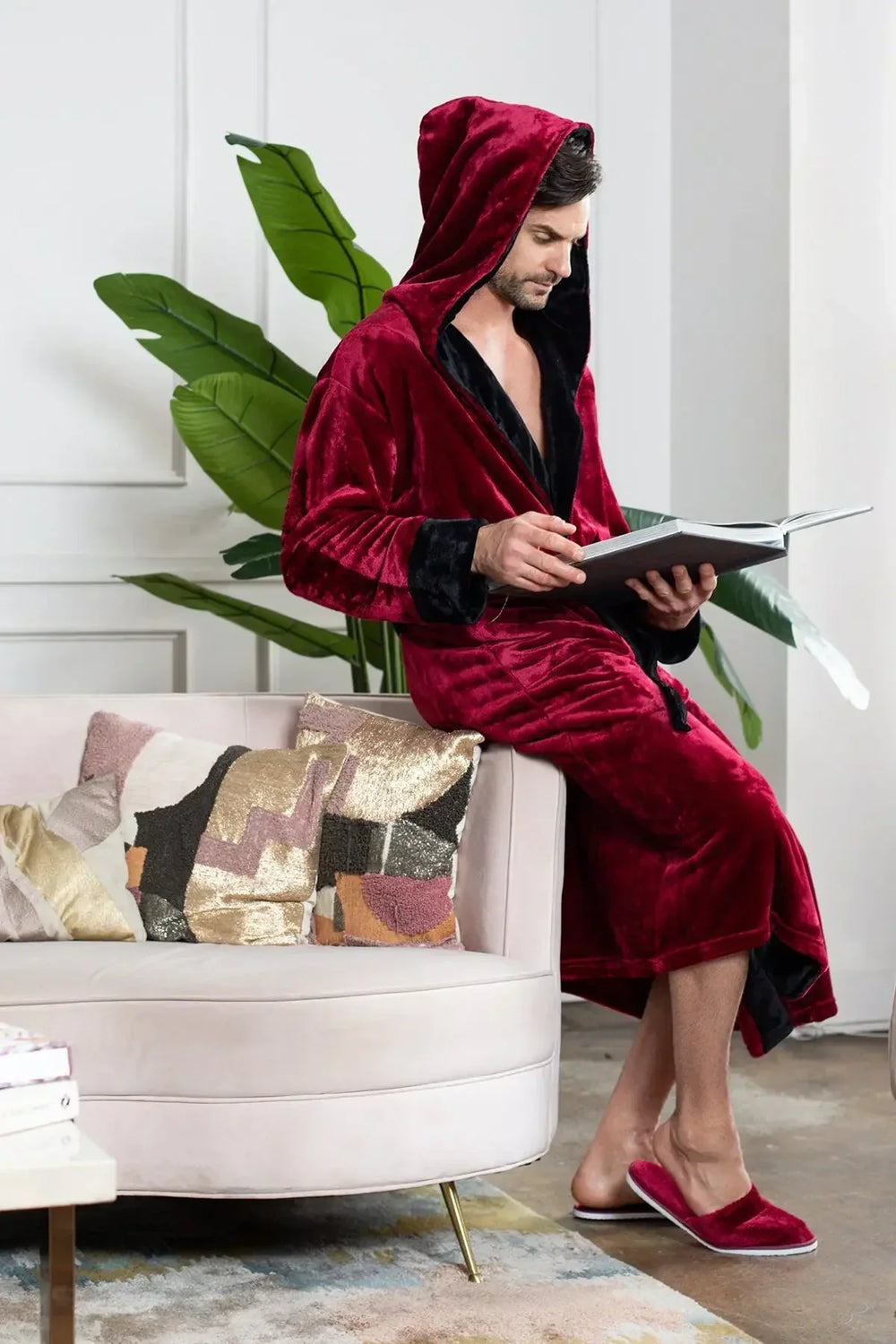 Men's Hooded Plush Robe – Ultra-Soft Bathrobe for Men, Cozy Loungewear with Pockets